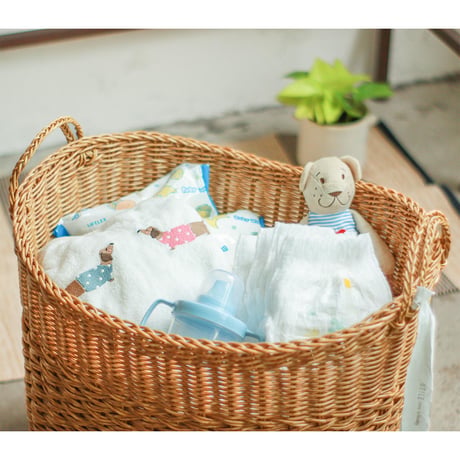 CASTER BASKET / かご編みのナチュラルなスタイリングの洗濯かご