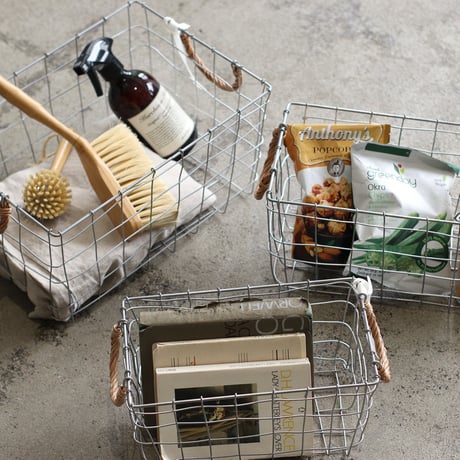 ＤＵＳＡＵＬＥ   ＲＥＣＴ   ＷＩＲＥ ＢＡＳＫＥＴ  / 無機質なワイヤーと柳のハンドルをアクセントにしたレクトバスケット / ワイヤーバスケット