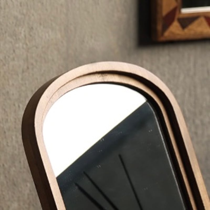 WOODEN FRAME MIRROR / 枠の個性が空間も引き立たせるアートフレーム