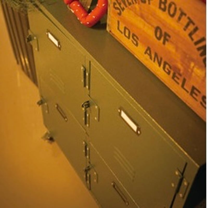 Locker chest 04 / ロッカーをイメージしたインダストリアルな雰囲気の