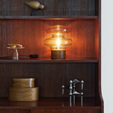 MORDERN TABLE LAMP Monique / 飾るだけで様になるアイキャッチーな存在感のデザイン照明 / white , clear / テーブルランプ