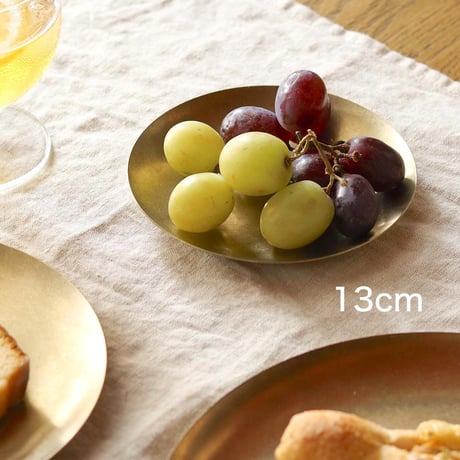 ROUND PLATE GOLD / ステンレス素材の特別感のあるゴールドプレート / サイズ : φ13cm , 17cm , 23cm , 30cm
