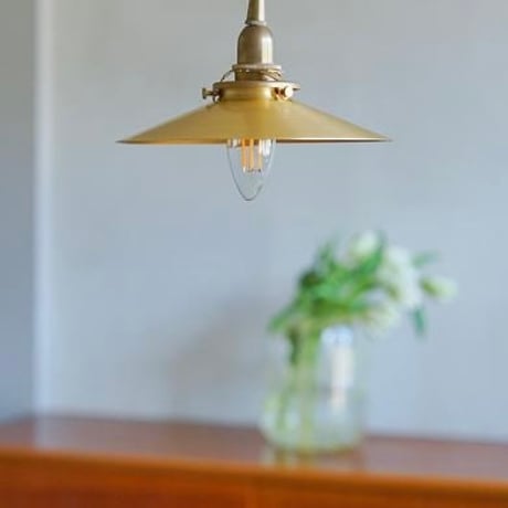 BRASS CEILING LIGHT  E17 / シンプルで美しい真鍮ボディのシェードの取り付けできるシーリングライト