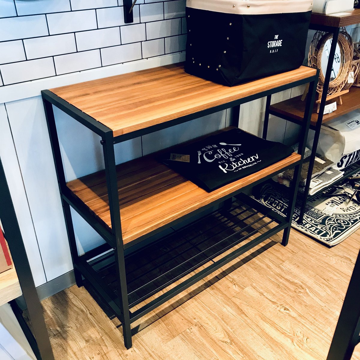 棚 ラック アイアン家具 シェルフ 無垢板 杉板 Smith シェルフ｜商品情報｜BRIDGE WORKS