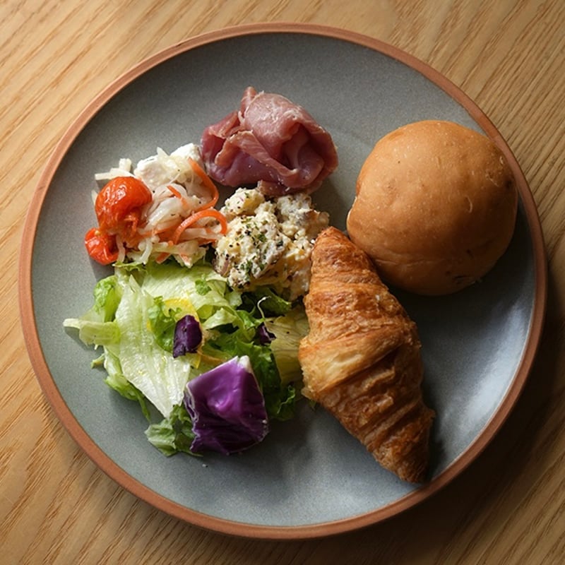 AXCIS PURE PLATE / マットな質感のナチュラルモダンな陶器食器