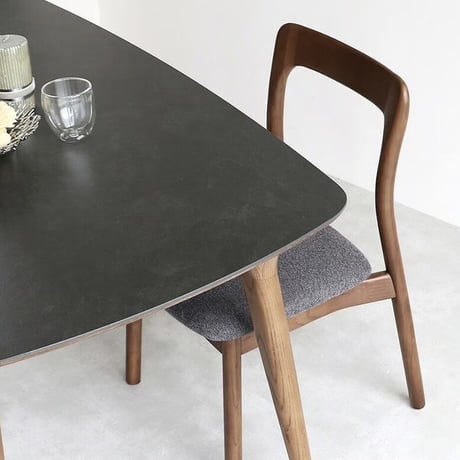 傷に強いセラミック+天然木が美しい / Etna Ceramic dining table 1600 / ダイニングテーブル / GRAY , BLACK / モダン /W160× D80×H71cm