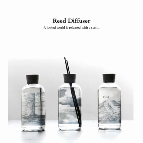 room fragrance 900ml  / デュフューザーボトル / ルームフレグランス / 閉じ込めた世界が香りと共に解き放たれる。