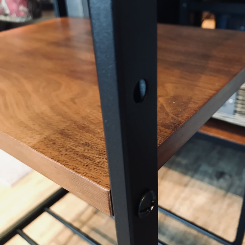 ブルックリンスタイル ラフでスリムな4段ラック - WALNUT BROWN ブルックリンスタイル ラフでスリムな4段ラック - WALNUT BROWN