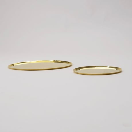 BRASS OVAL TRAY / 上品な雰囲気のオーバル型トレー / 真鍮製