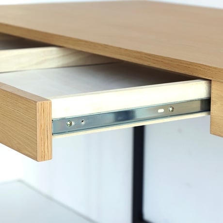 STYLISH DESK 1200 / SIMPLE STYLING / シンプルでスタイリッシュなデスク / 木製デスク / サイズ : W1200×D600×H725mm