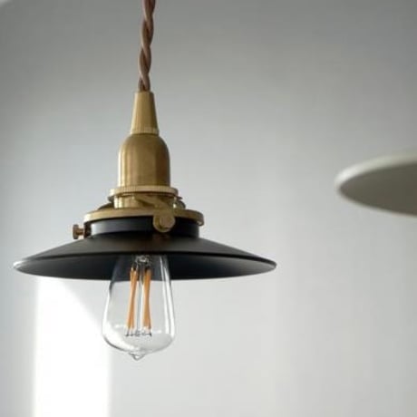 BRASS BRACKET LIGHT + SHADE  / アイアン , ガラスのミニシェードと美しい真鍮のエントランスライト / E17 /  LED電球選択 / 玄関照明 / タイプA