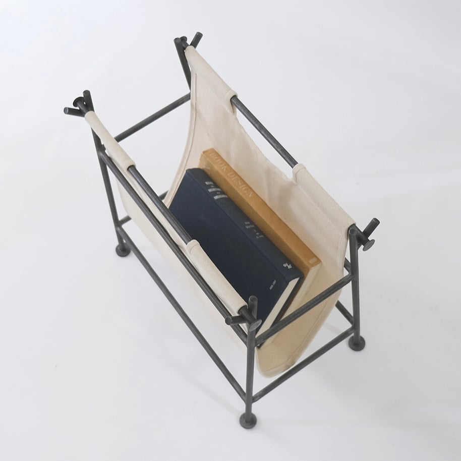 iron × canvas magazine rack / 汚れたら洗えるキャンバス生地のマガ