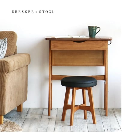 Dresser + Stool / オークの美しい木目のデスクにもなるドレッサーとスツール / コンパクト設計 / ミラー収納