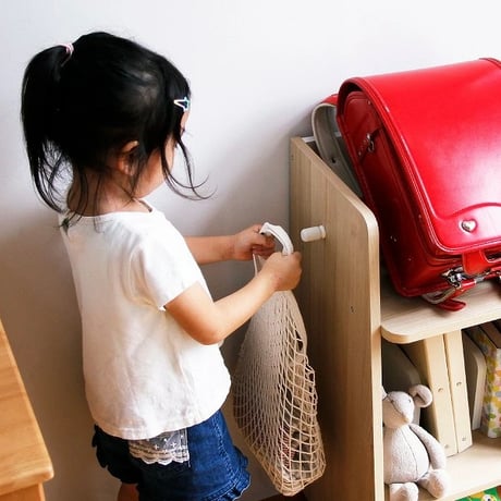 Schoolbag Rack Slim / 木目とアイボリーのツートンカラーがナチュラルかわいいランドセルラック / natural / stella /