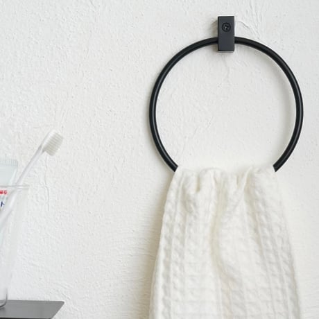 VOL TOWEL RING HOLDER / スタイリッシュでキュービックなハウスパーツ / IRON BLACK , BRASS / タオルリングホルダー アイアン