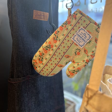 フランスの伝統柄のお花柄モチーフのレトロでカラフルなスフレミトン / ミントグリーン / キッチン