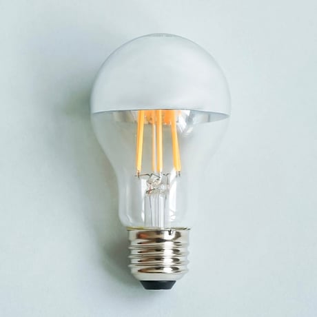 AXCIS MIRROR LED電球 / 眩しさが抑え上方向により明るく照らすミラー加工 / E26 LED電球