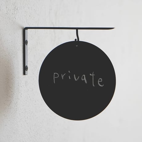 WALL SIGN PLATE / IRON ROUND SIGN / サインプレート / アイアン / サイズ : W145×D15×H140mm