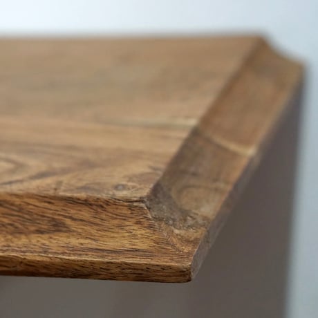IRON + WOOD WALL SHELF / 洗練されたカービングを施した棚板とマットな質感のブラケットセット / ウォールシェルフ