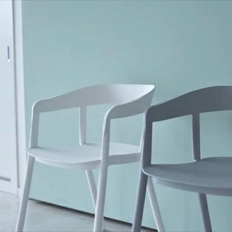 CHAIR02 / デザインと快適性を融合したスタッキングチェア / ダイニングチェア / ホテルライク / 北欧ナチュラル / 韓国インテリア / ポリプロピレン製