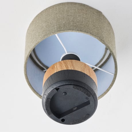 Albero LED - table lamp / 天然木とファブリックという自然素材の組み合わせがナチュラルで洗練された佇まいを演出するテーブルランプ / 充電式 LED照明