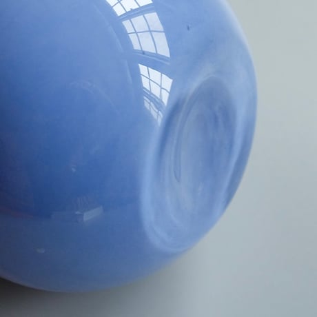 GRASS VASE 03 / Mサイズ /  花をいけてない時もオブジェや雑貨のような存在感でインテリアに個性をプラス