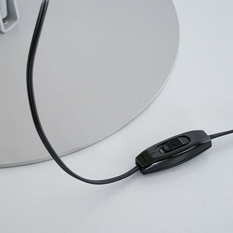 心地良いあかりを生み出す kom フロアライト /  kom floor light / AXCIS /  リビング照明 / 寝室照明 / ダイニング / フロアランプ LED電球 選択