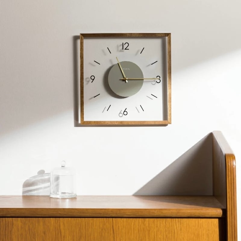 Laturi wall clock / 文字盤を透明なガラスにしたスケルトンなルックス