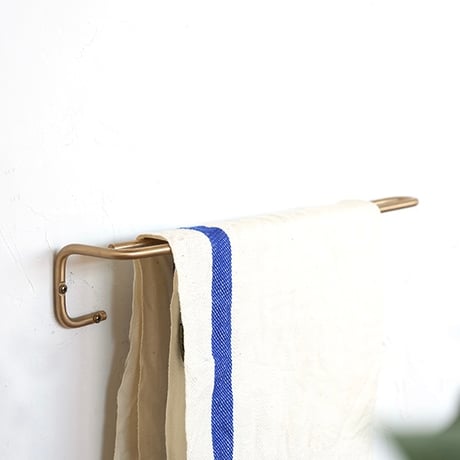 BRASS TOWEL HANGER / Sサイズ , Mサイズ / ren by AXCIS / スタイリッシュながら緊張感を与えない心地よさのタオルハンガー