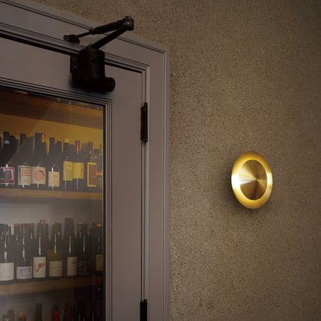 Eclipse LED - wall light（Sサイズ）/ 息を呑むような美しい光の表情が自慢のウォールライト / 全4色 / ARTWORK STUDIO