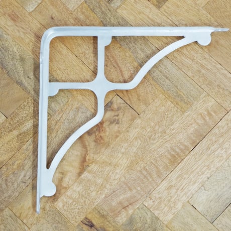 SHELF BRACKET  L / 壁面の収納も古典の佇まいと現代の使いやすさが溶け合い長く使うほど表情を増すブラケットLサイズ / 1本 ネイキッド