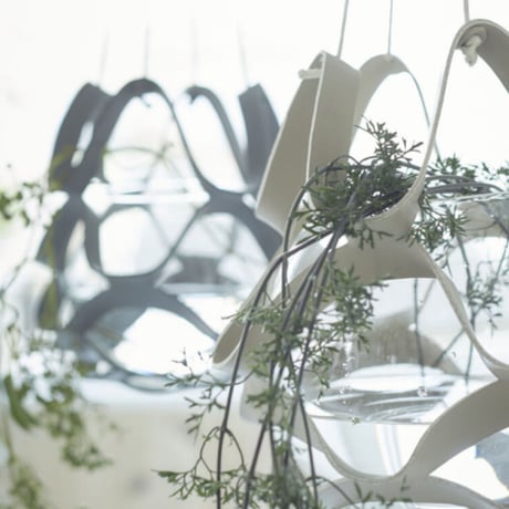 枝垂れ植物などを雰囲気良く楽しんでいただくためのプラントハンガー / プラントハンガー / ヴィーガンレザー / Horn please made
