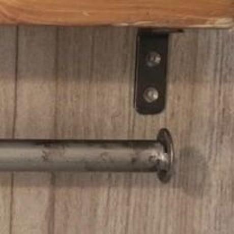 チーク材の板とアイアンのトイレットペーパーホルダー / サイズ : W300×D120×H110mm / IRON×WOOD PAPER HOLDER