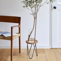 IRON × WOOD Display table & flower stand / 枝を支えるスタンドが付いた花台
