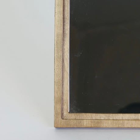 WOODEN FRAME MIRROR / 枠の個性が空間も引き立たせるアートフレーム