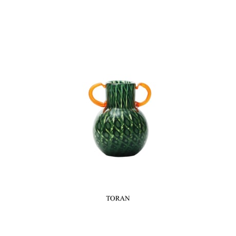 Quyen grass vase / 花を活けてもそのまま置いても美しいデザインのガラスベース