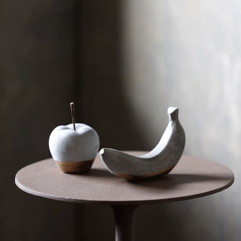 コンクリート フルーツのアートオヴジェ / ペーパーウエイト / Steven