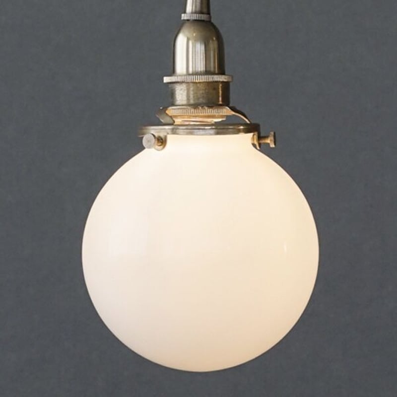 ホワイトガラスペンダントライト 1点 2020年製 B-2505TL12 ホワイトガラスペンダントライト 1点 2020年製 B-2505TL12 ホワイト