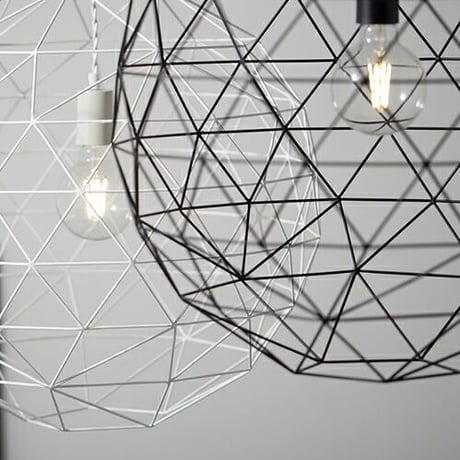 アークペンダントライト / Arc-pendant / LED電球付き / ペンダントライト / 存在感ながら透過性あるデザインで空間の圧迫も無く明かりも全方向 / ARTWORK STUDIO