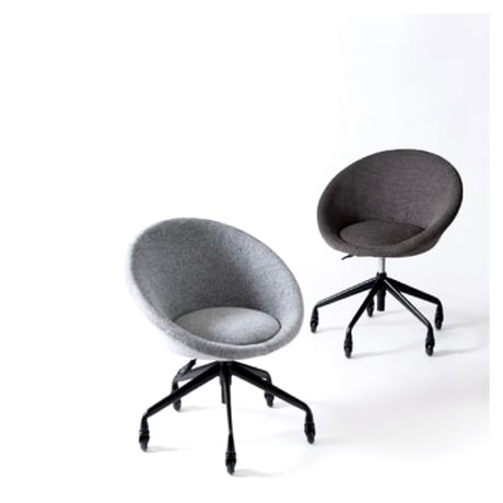 GRAY FABRIC DESK CHAIR / スタイリッシュな印象ながら親しみやすいデザインで移動を快適にアシスト / デスクチェア