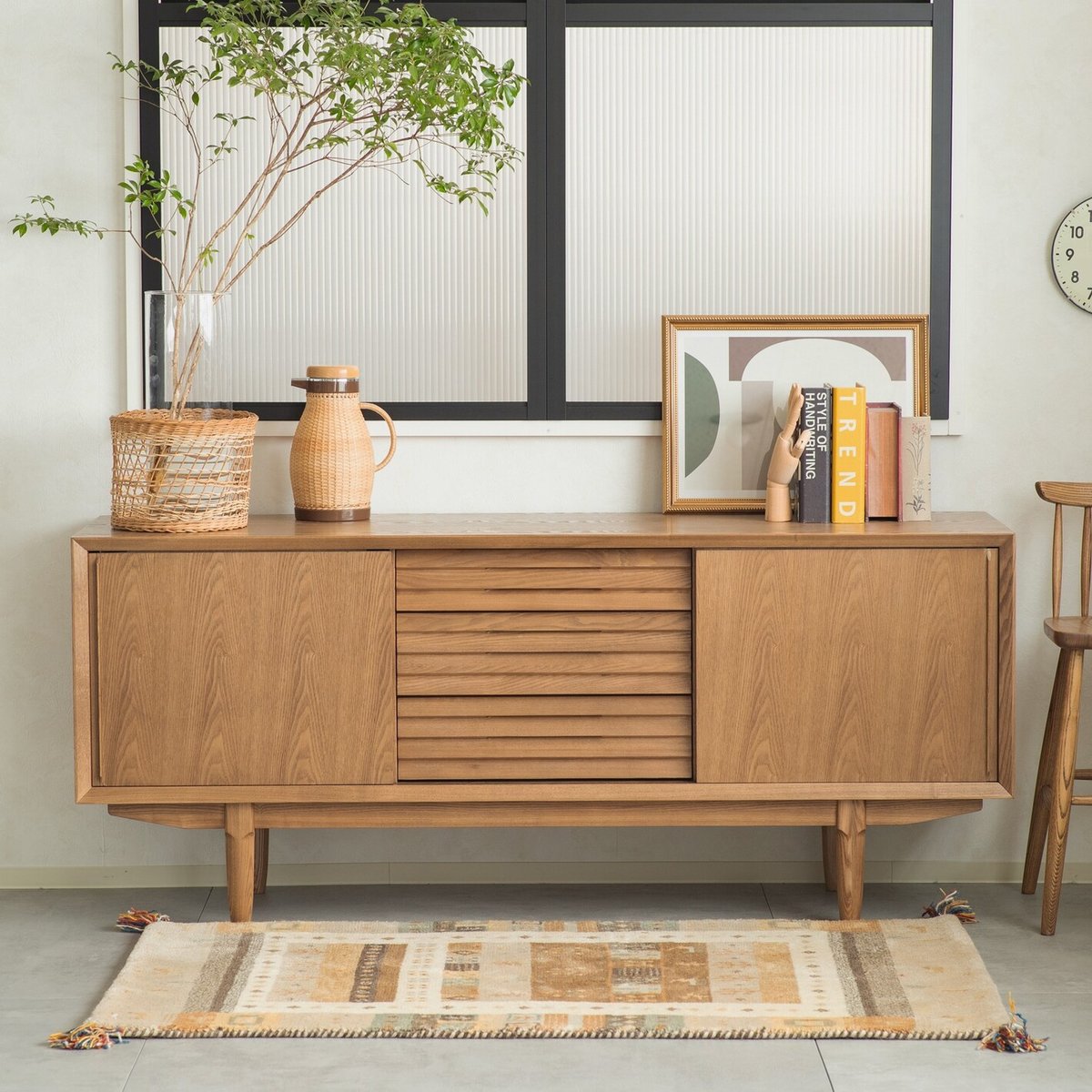 SIDE BOARD 160 / タモ無垢材の流れるような美しい木目の洗練された