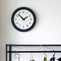 SCHOOLHOUSE WALL CLOCK / スクールハウス ウォールクロック / GRAY , BLACK / 掛け時計 / スイープムーブメントクロック