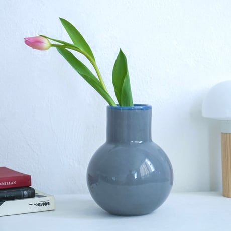 GRASS VASE 03 / Lサイズ /  花をいけてない時もオブジェや雑貨のような存在感でインテリアに個性をプラス