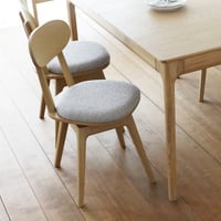 Spin Dining Chair / スマートなデザインと機能性も備えた家具 / ダイニングチェア / 360°回転式チェア / デスクチェア