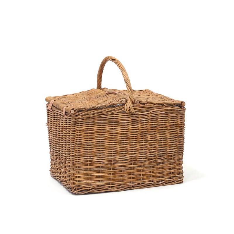 THE AROROG PICNIC BASKET / アンティークな雰囲気のピクニック THE AROROG PICNIC BASKET / アンティークな雰囲気のピクニック