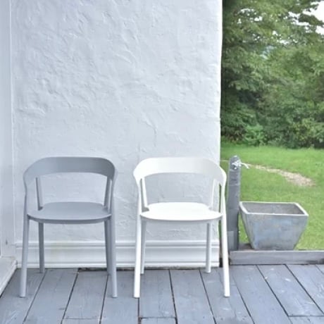 CHAIR02 / デザインと快適性を融合したスタッキングチェア / ダイニングチェア / ホテルライク / 北欧ナチュラル / 韓国インテリア / ポリプロピレン製