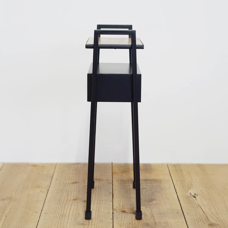 IRON × WOOD SIDE TABLE / シンプルでスタイリッシュなサイドテーブル /