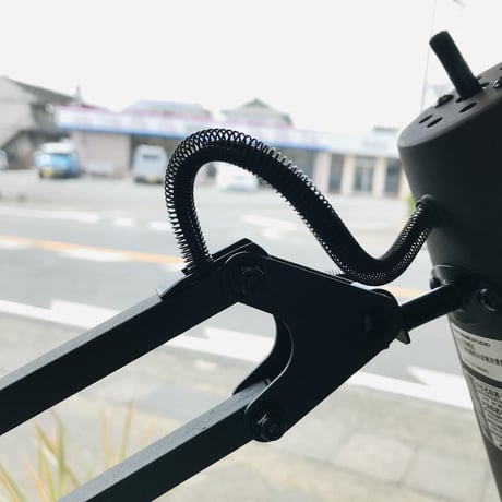 SNAIL DESK ARM LIGHT / 角度も自由自在に調整可能なおしゃれなデスクライト / DESK LIGHT  / ART WORK STUDIO / デスクライト アームライト
