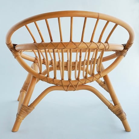 RATTAN ROUND CHAIR by AXCIS  / オーガニックなラタンラウンドチェア / ナチュラルな風合いのローチェア