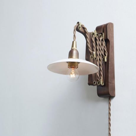 Wood Bracket + E17 SOCKET CODE / ウォールナットの美しい木目のブラケット照明 / SCISSOR WALNUT by AXCIS